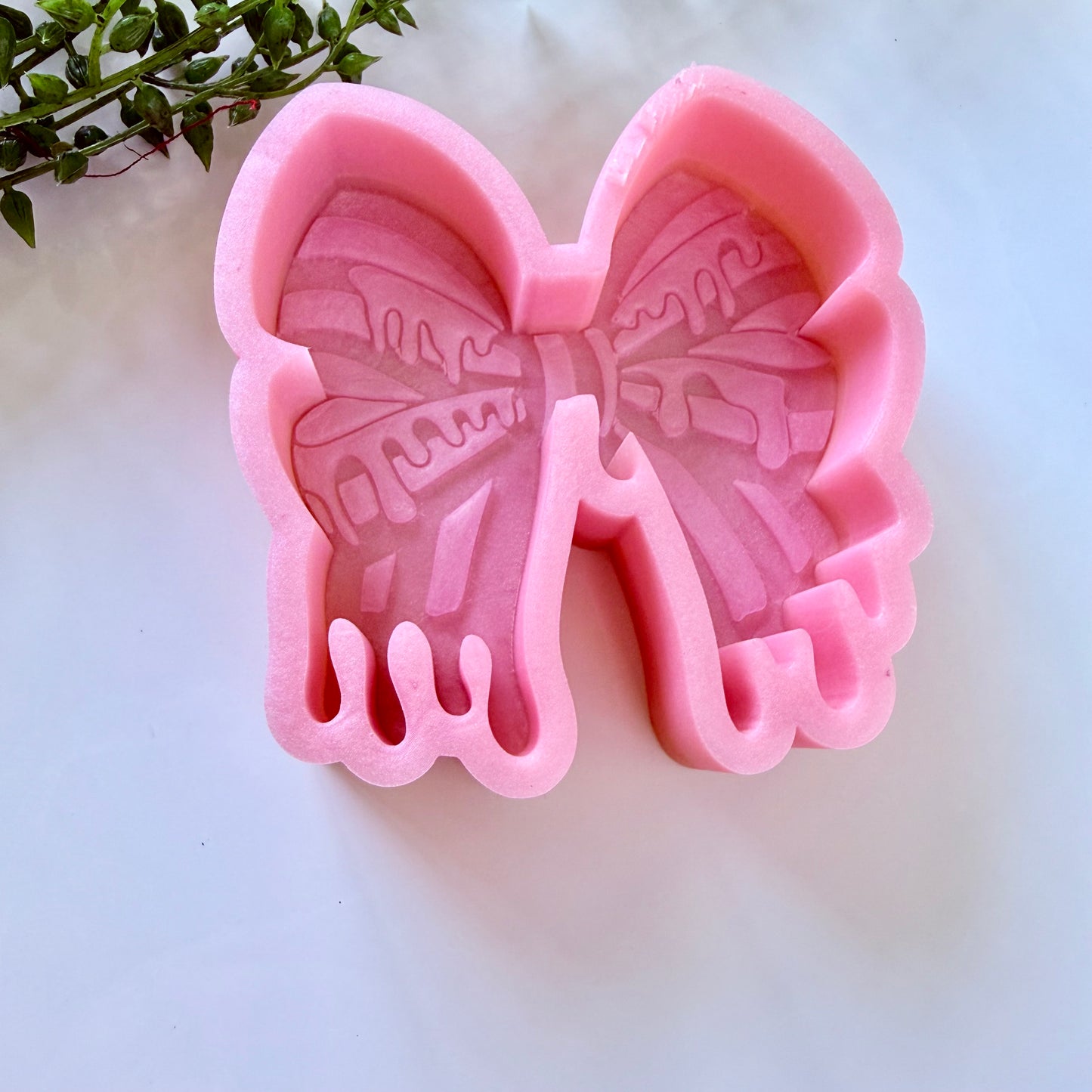 Dripping bow Freshie Mold