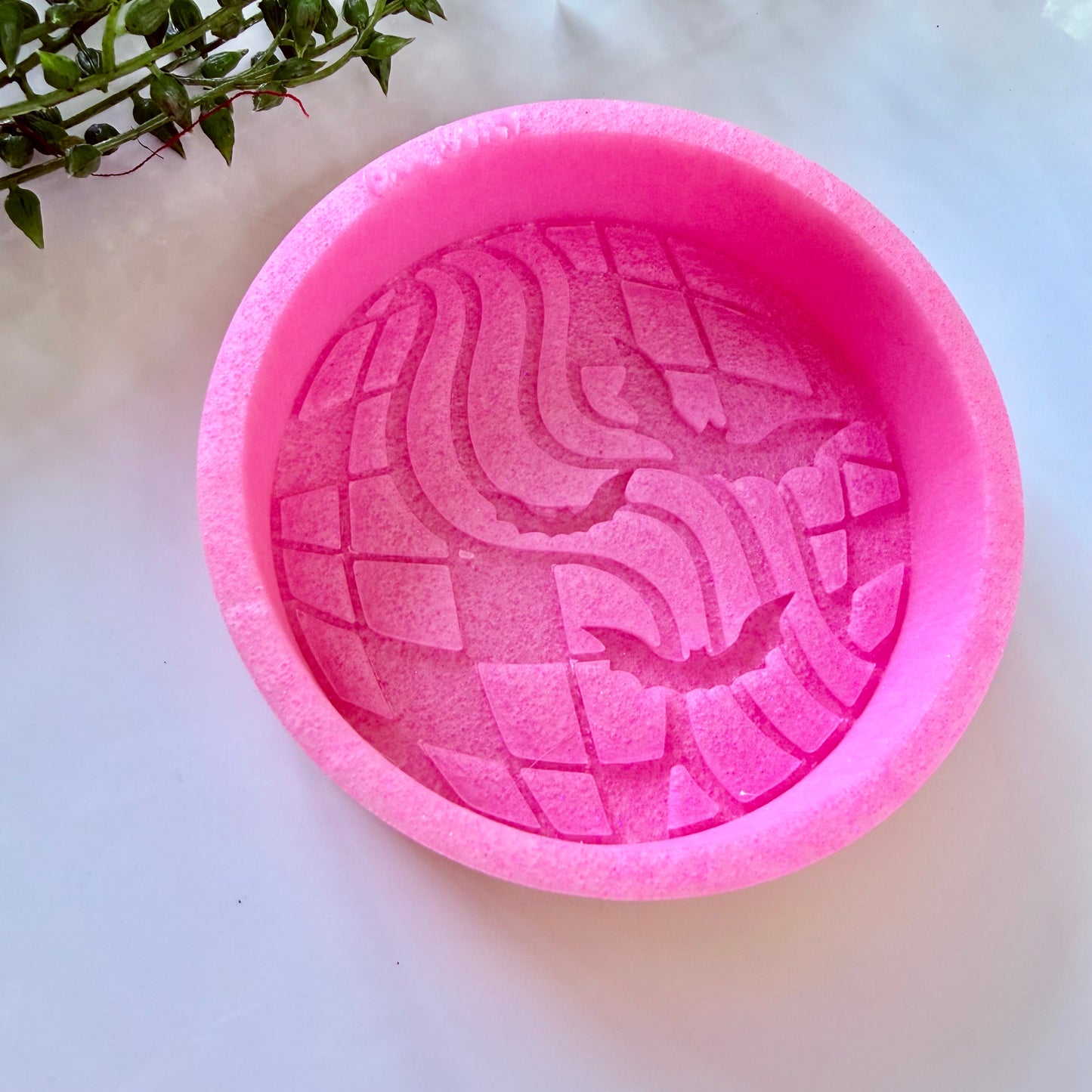 Disco Ball with Waves and Bats Freshie Mold