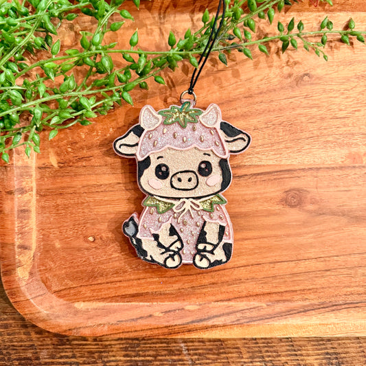 Strawberry Cow Freshie MOLD