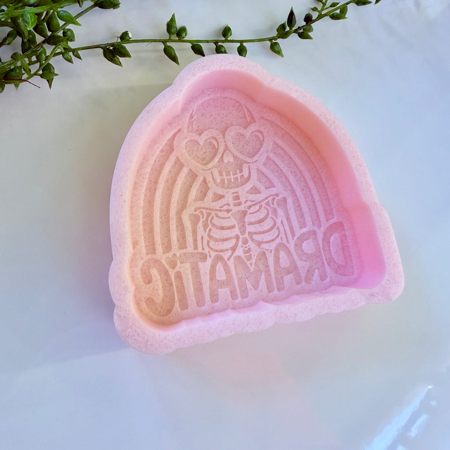 Dramatic skelly Freshie Mold